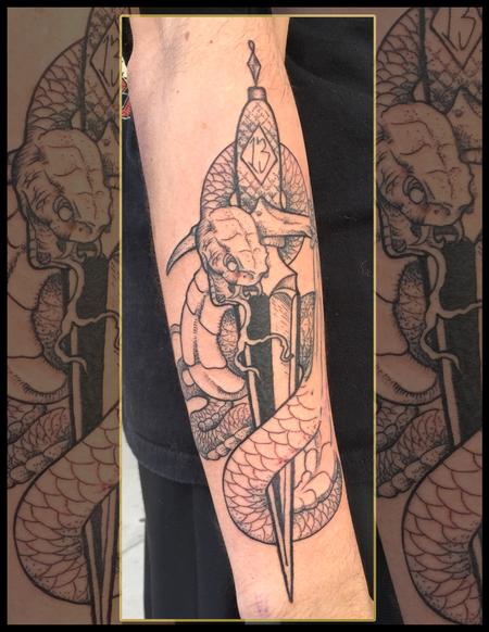 Tattoos - Snake and Dagger - 129208